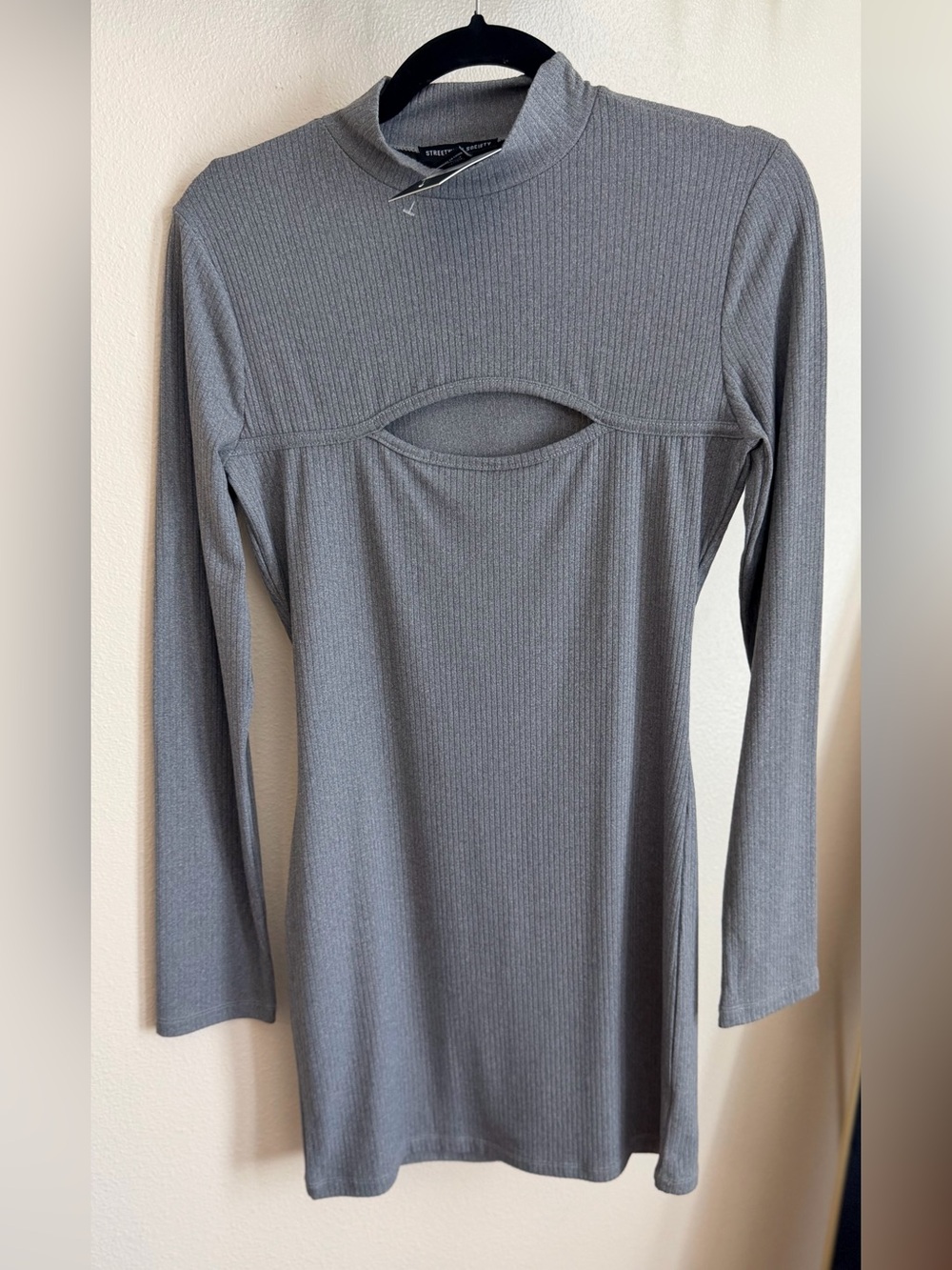 Ribbed Long Sleeve Cutout Top - Gray